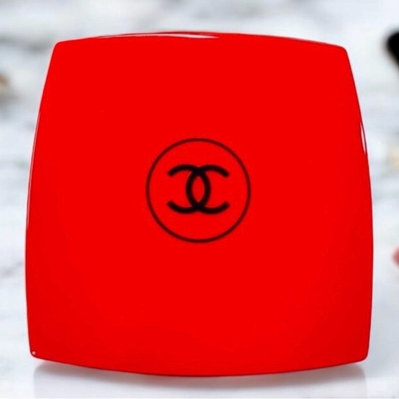 NIB - Chanel Red “Incendiare” Double Facettes Dual Compact Mirror